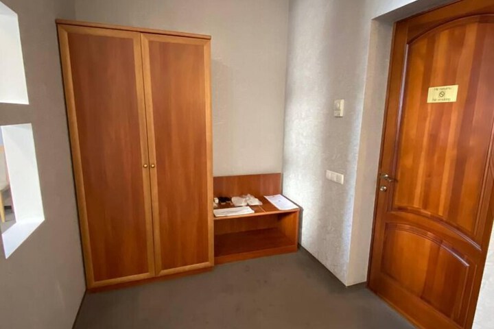 Room 46 of 70