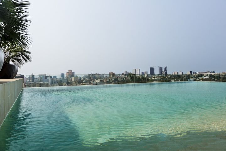 Hotel Pool