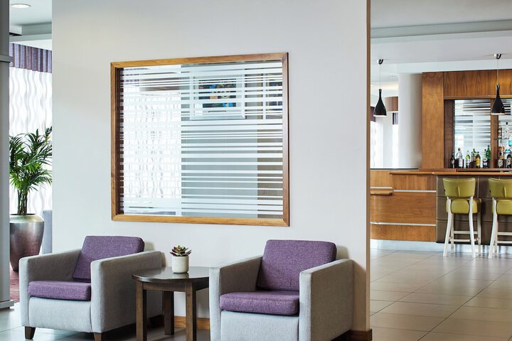 Entrance & Lobby
