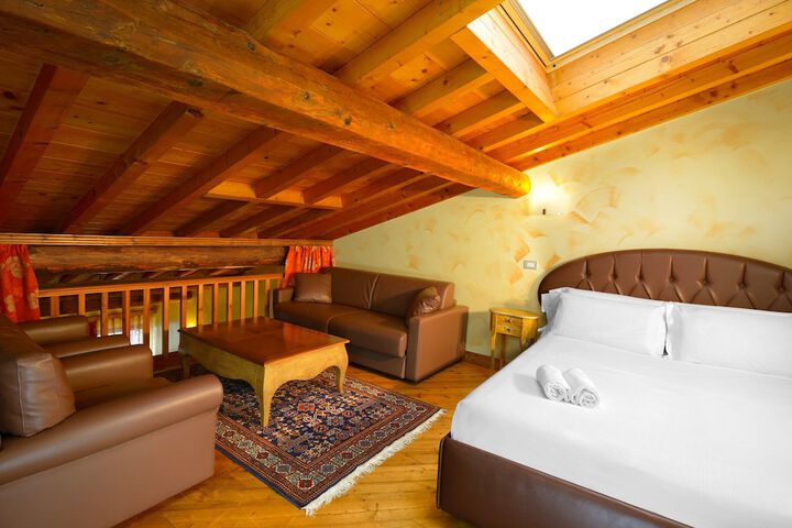 Room 5 of 54