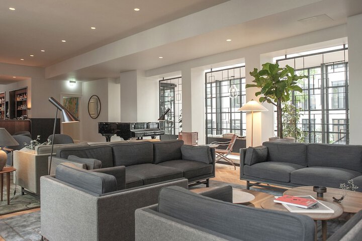 Hotel Lobby