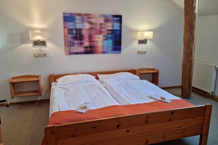 Room 26 of 50