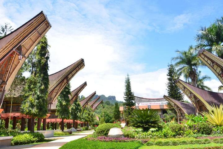 Exterior of Toraja Misiliana Hotel