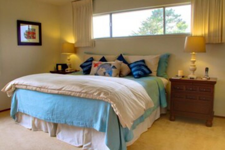 Room 15 of 24