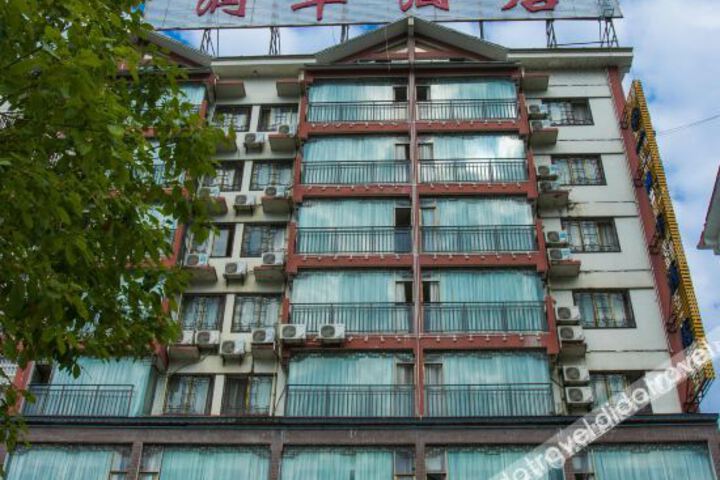 Hotel 5 of 27