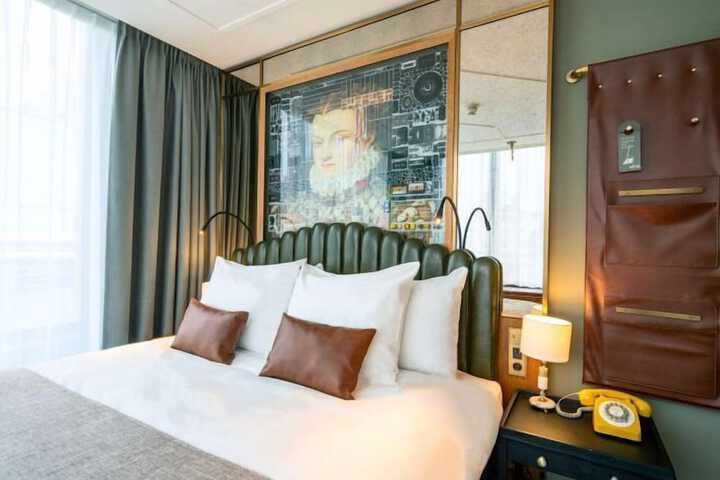 Room 10 of 57
