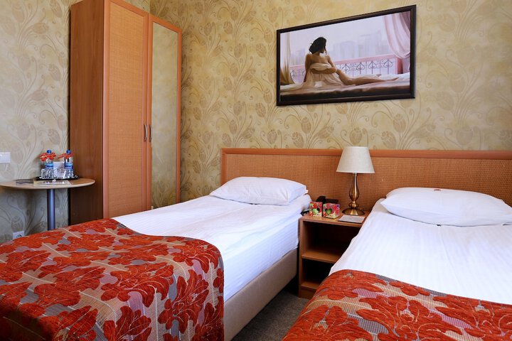 Room 33 of 113