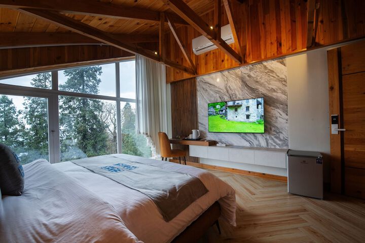Room 16 of 55