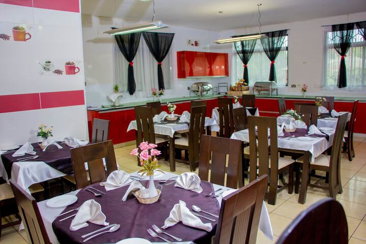 Dining 73 of 115