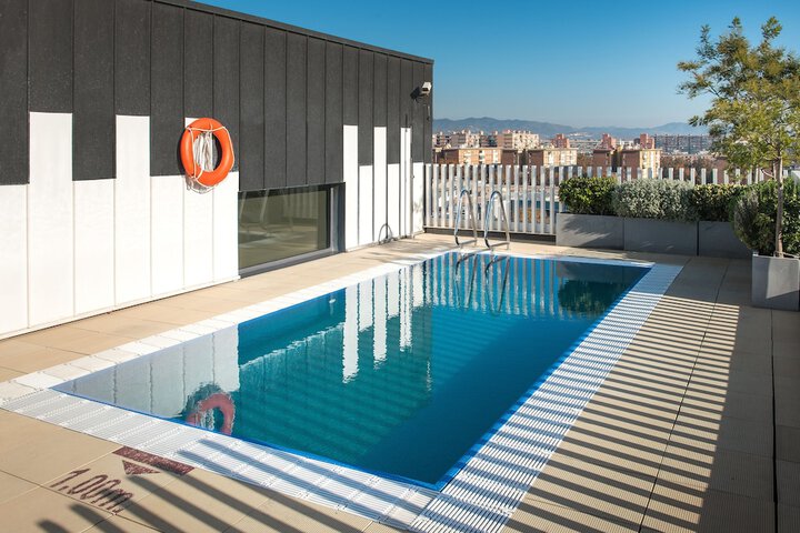 Pool Hotel
