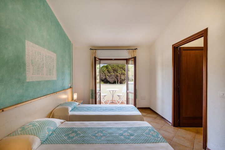 Room 10 of 48