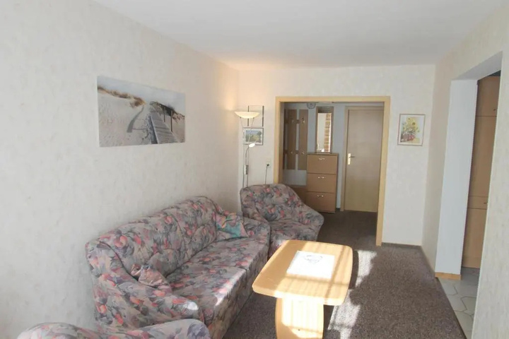 Room 3 of 11