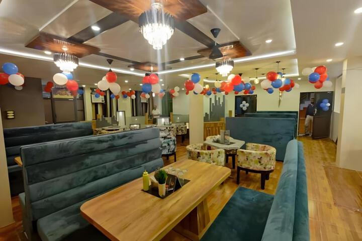 hotel mangalam palace