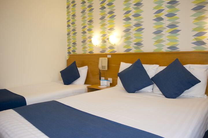 Room 6 of 67