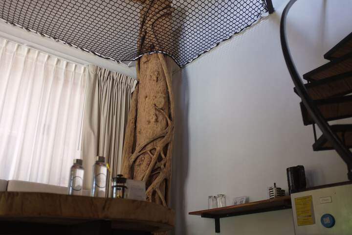 Room 29 of 89