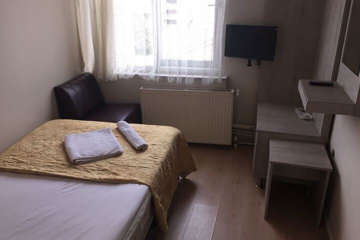 Room 3 of 29