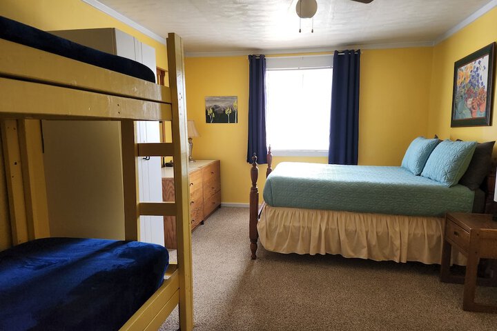 Room 9 of 46