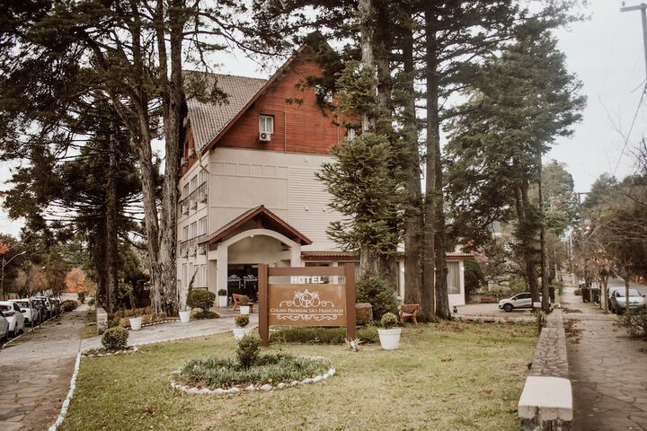 Hotel Exterior 44 of 49