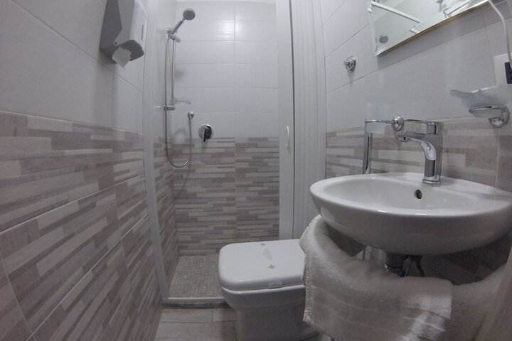 Room 20 of 39