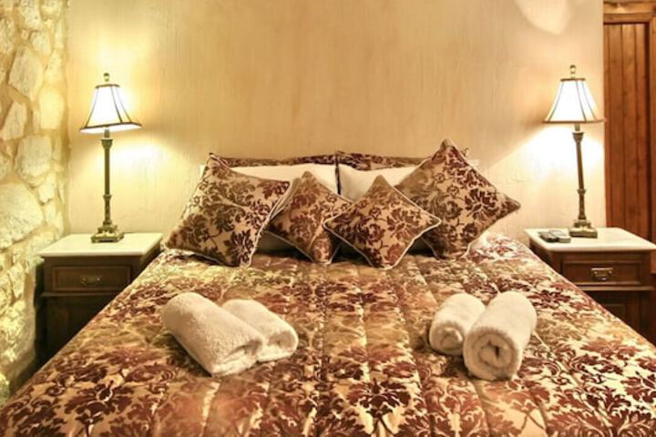 Room 3 of 24