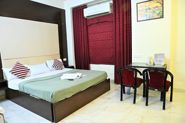 Room 20 of 44