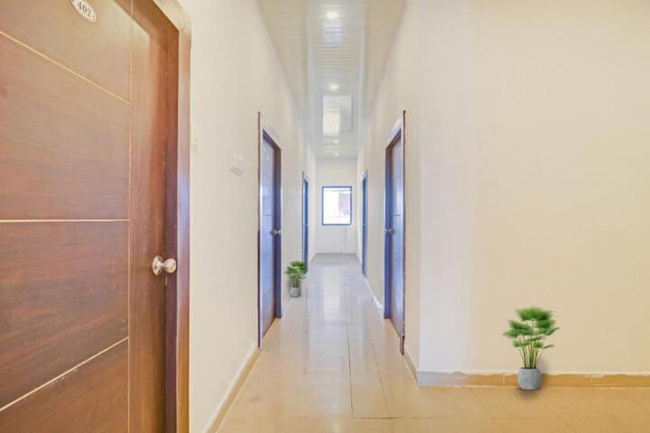 Hotel O R Square Near LB Nagar Metro Station