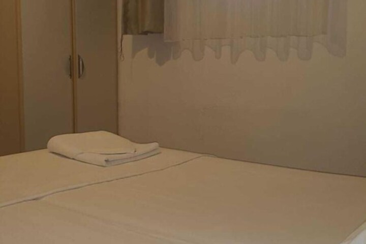 Room 26 of 91