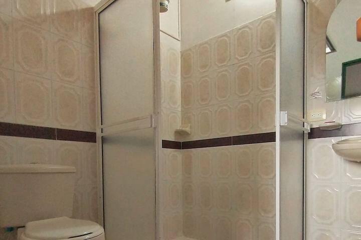 Room 10 of 26