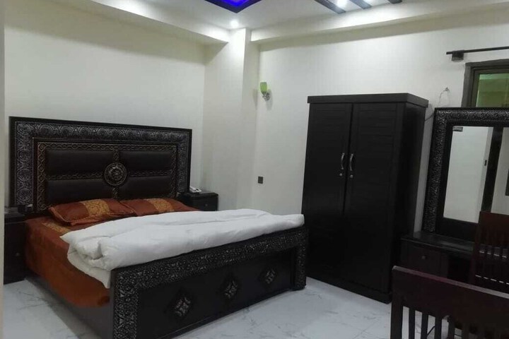 Room 13 of 15