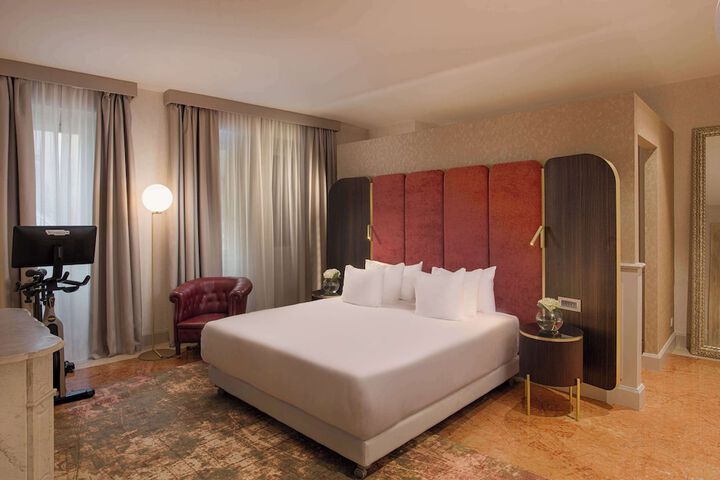 Room 21 of 79