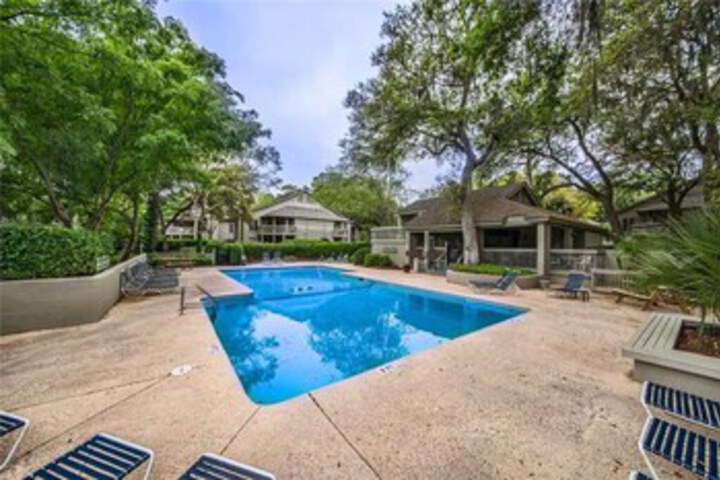 Pool 13 of 32