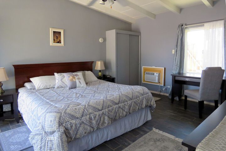 Hotel Exterior 61 of 64