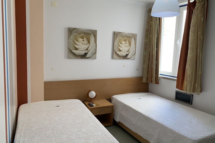 Room 37 of 85