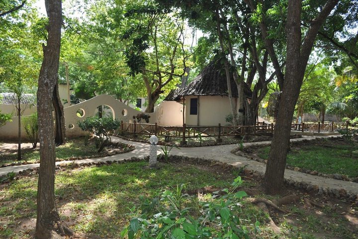 Property Grounds 90 of 174