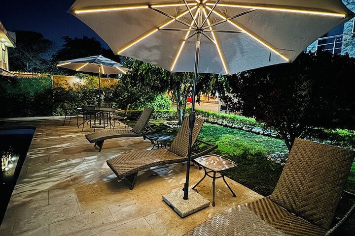 Exterior of Hotel Villa Pralaya