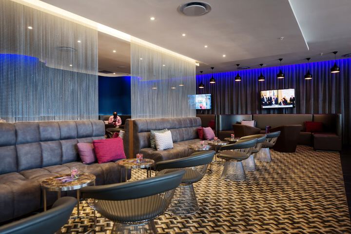 Lounge 49 of 62
