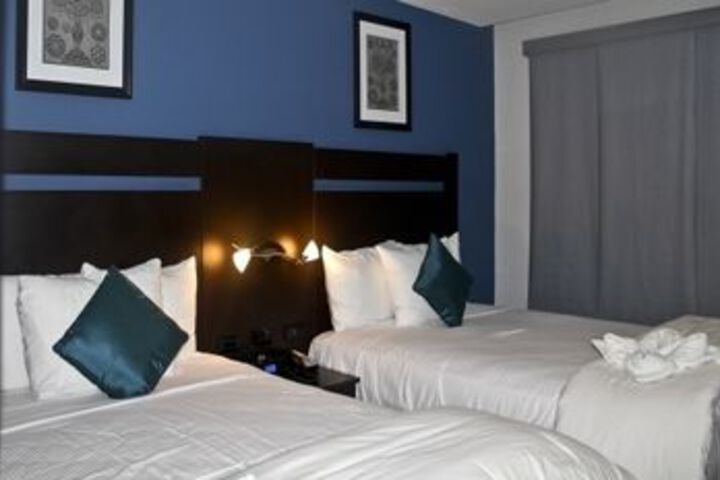 Room 9 of 17