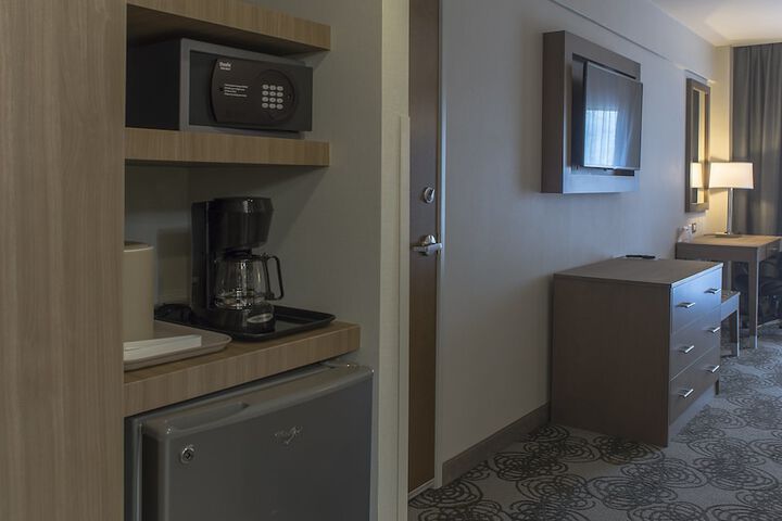 Room 17 of 57