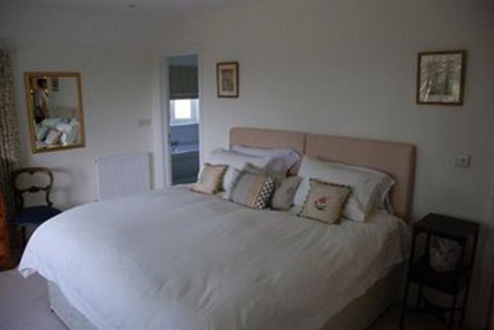 Room 11 of 25