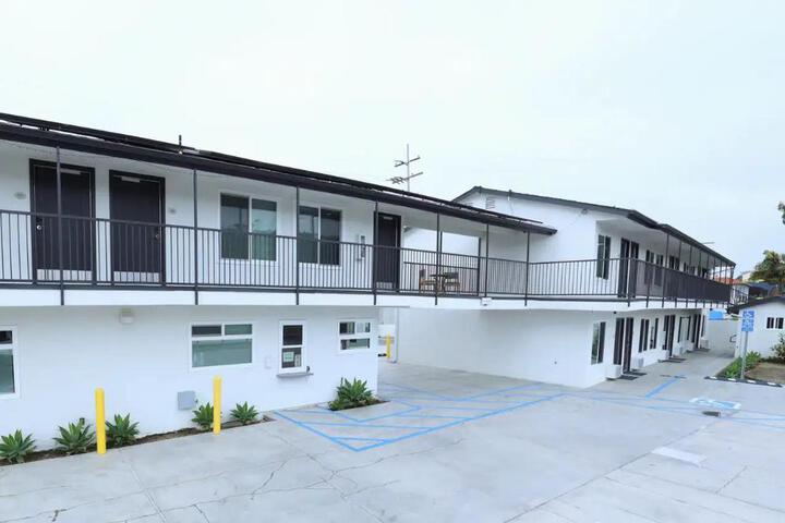 Exterior of Rodeway Inn San Clemente