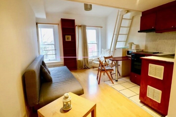 HFS Studio Next To Hydepark L27