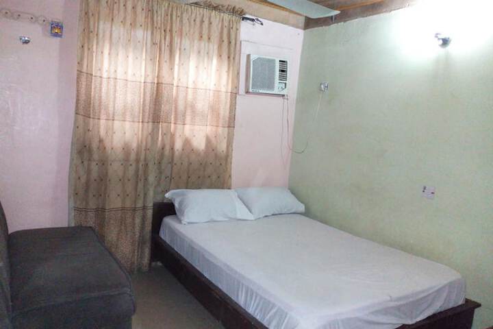 Room 5 of 25