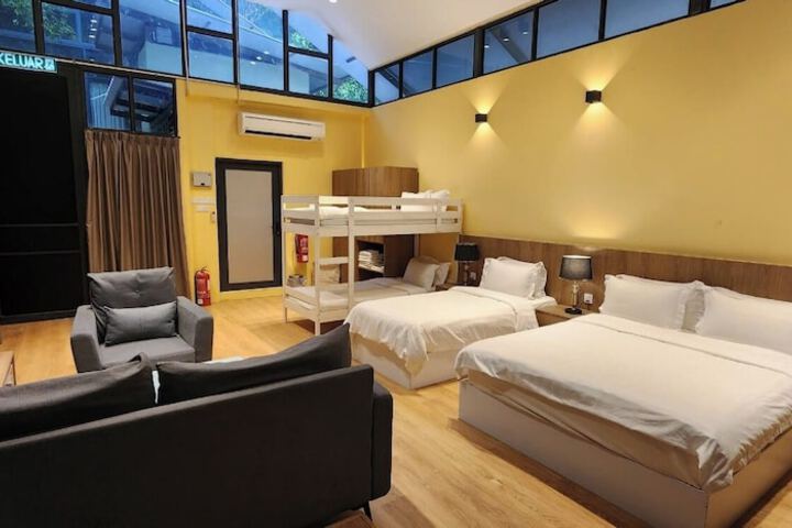 Room 3 of 36
