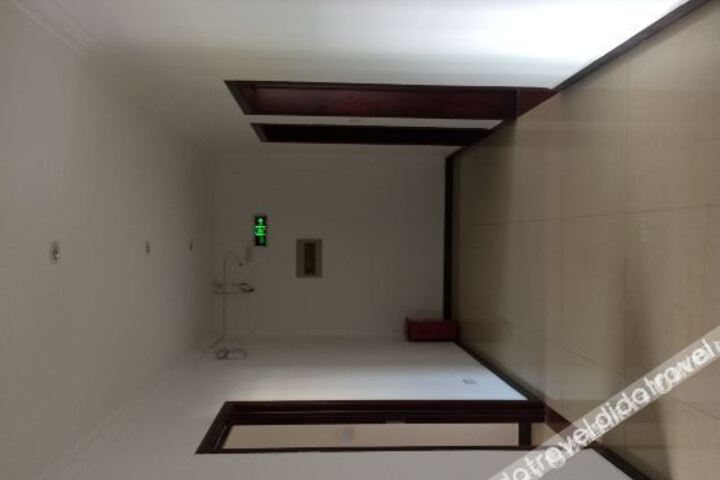 Hotel Interior 11 of 28