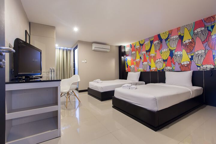 Room 7 of 55