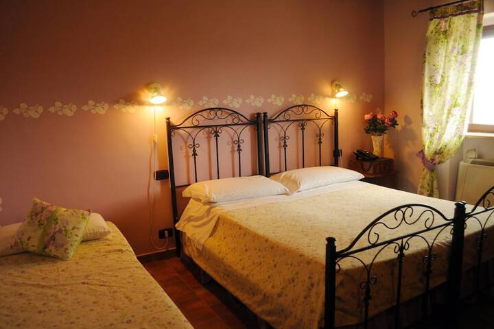 Room 7 of 38