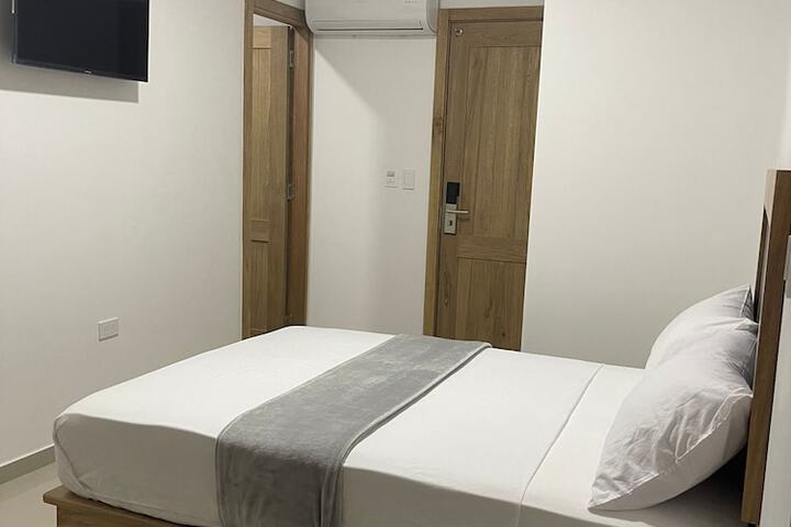 Room 8 of 24