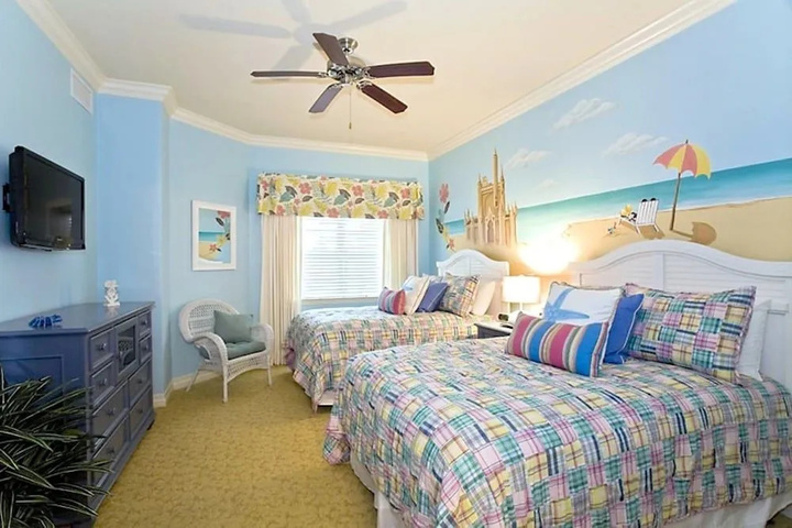 Room 5 of 11