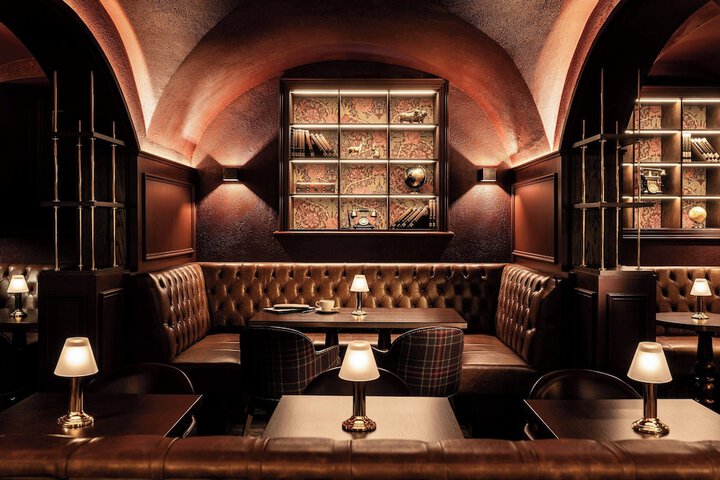 Lounge 174 of 214
