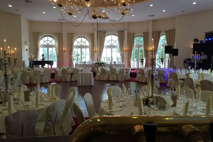 Ballroom/Hall 63 of 81